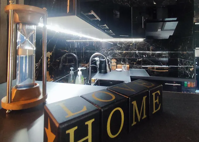 R Luxury Piscine Et Privatifs 度假居 *